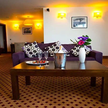 Hotel Maldron Sandy Road 4*