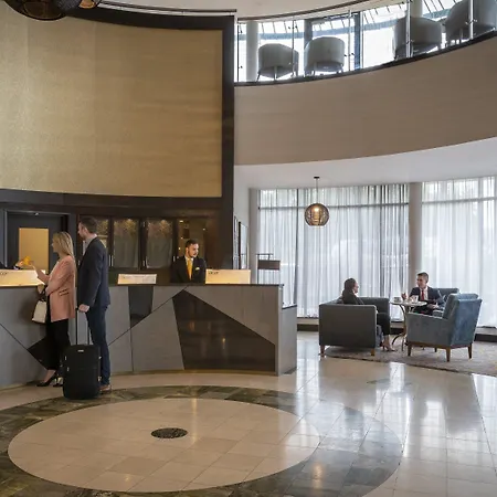 Maldron Sandy Road Hotel 4*