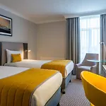 Maldron Sandy Road Hotel 4*