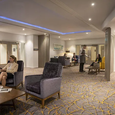 Hotel Maldron Sandy Road 4*