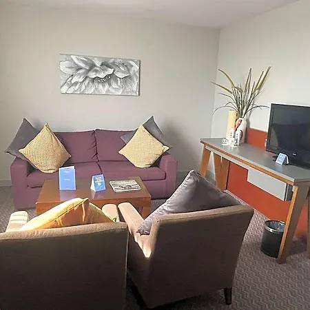 Maldron Sandy Road 4*