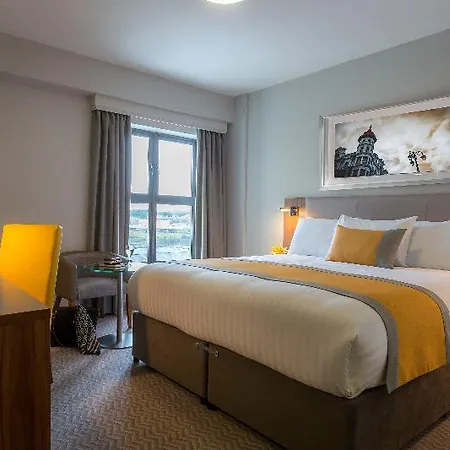 Maldron Sandy Road Hotel 4*