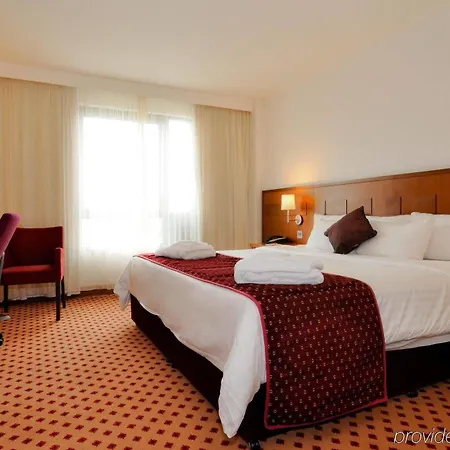 Szálloda Maldron Sandy Road