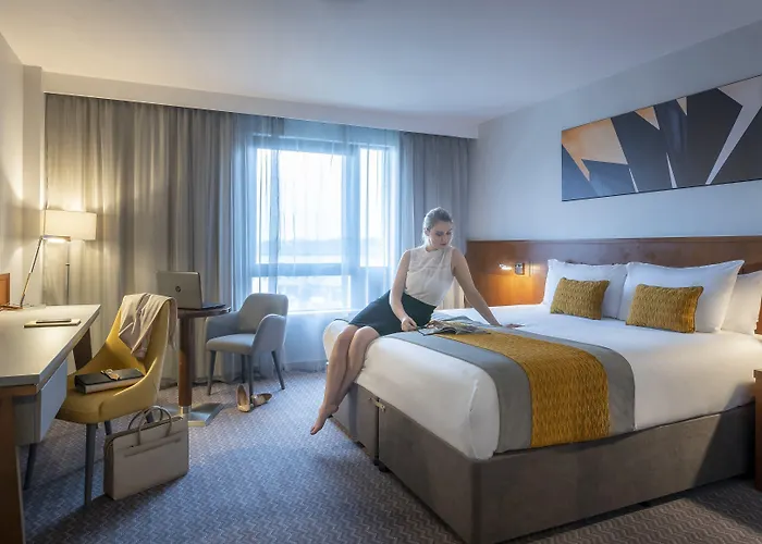 Hotel Maldron Sandy Road