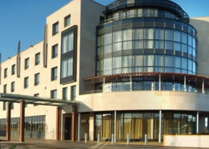 Hotel Maldron Sandy Road 4*