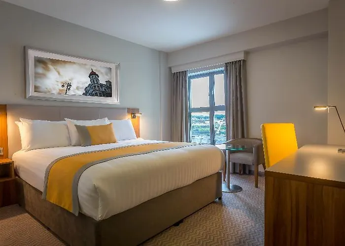 Hotel Maldron Sandy Road 4*