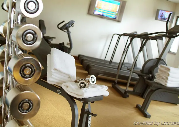 Hotel Maldron Sandy Road